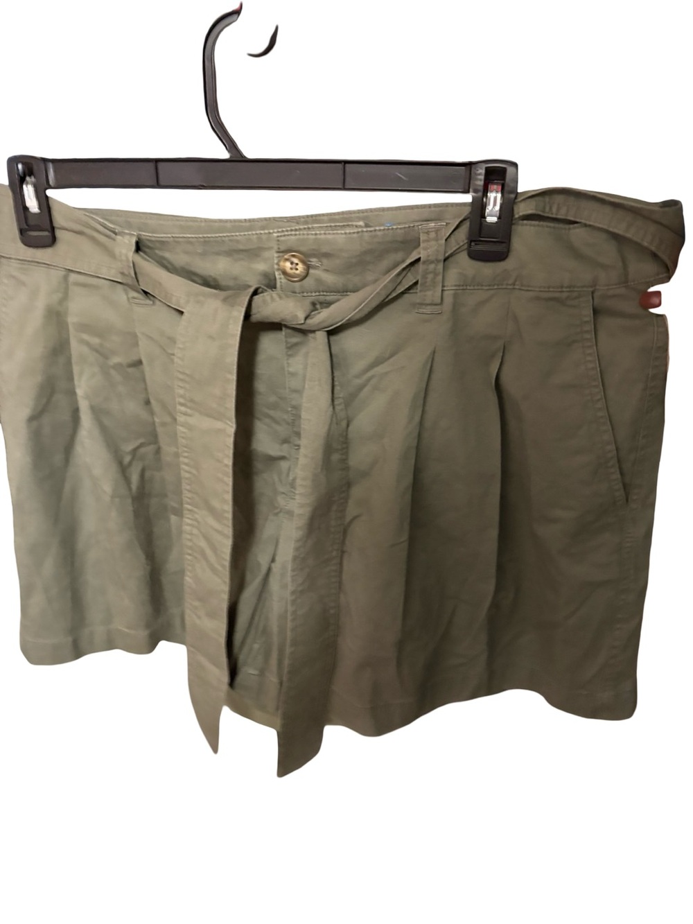 Universal Threads Shorts